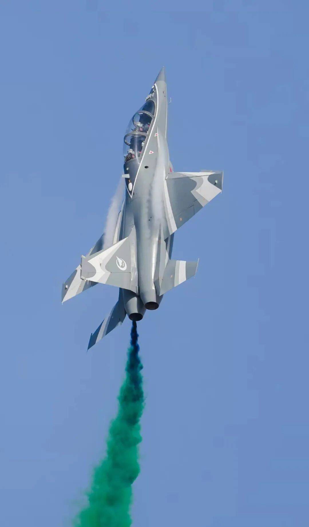 阿联酋篮球联赛：迪拜凤凰队斩获胜利的简单介绍